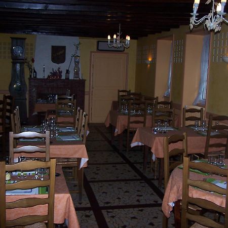 Le Lichou Hotell Vallon-en-Sully Eksteriør bilde